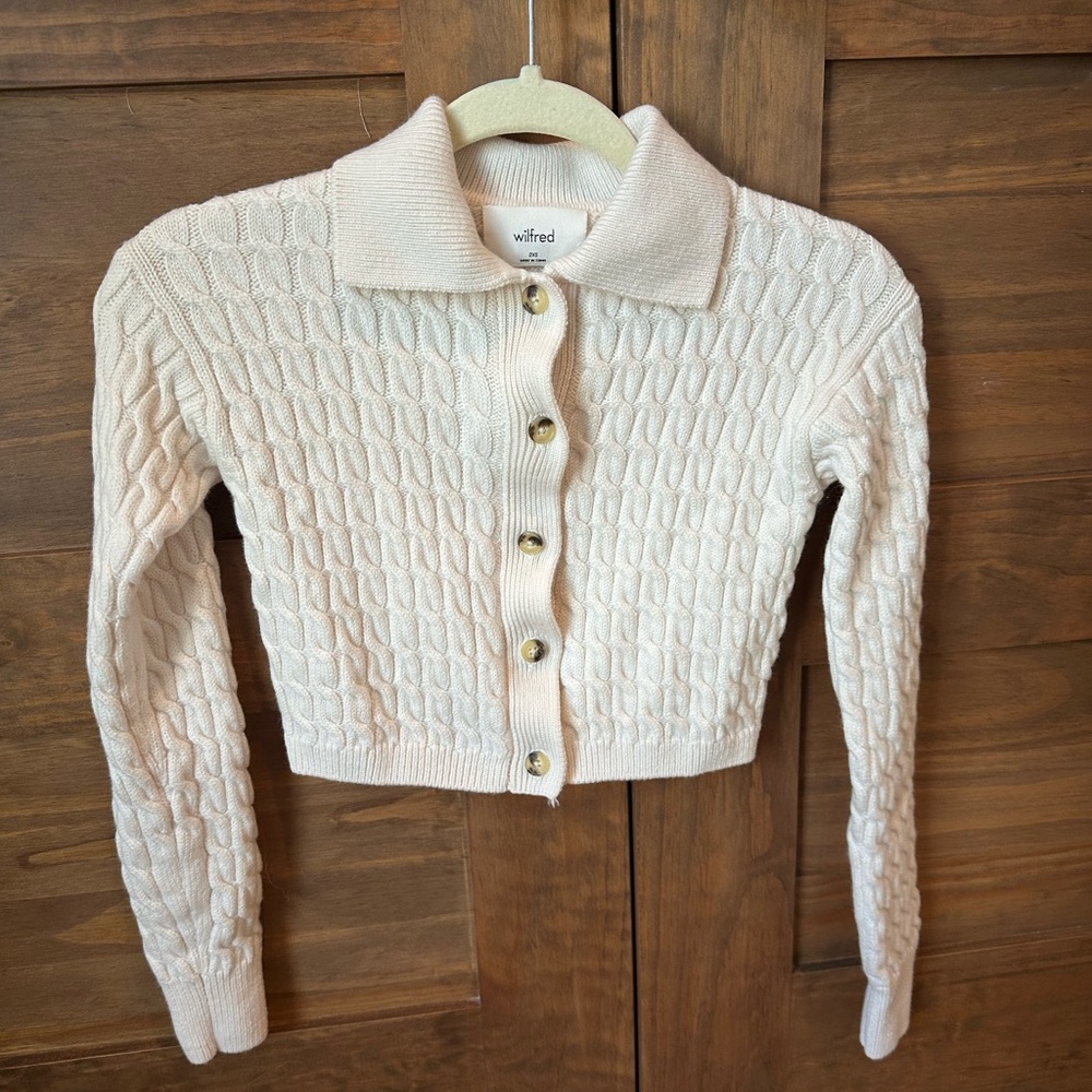 Wilfred Aritzia Ivory Cable Knit Sweater